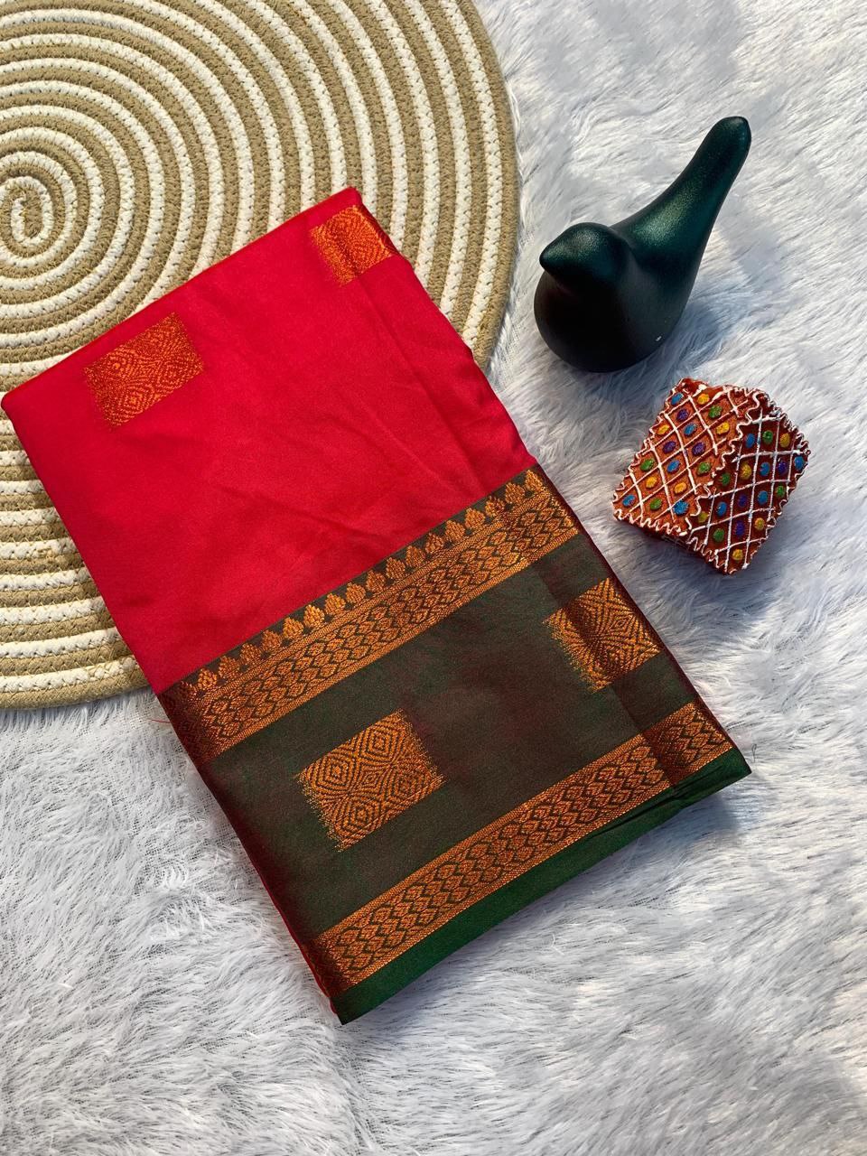 Contrast Border Traditional Silk Saree - PINK