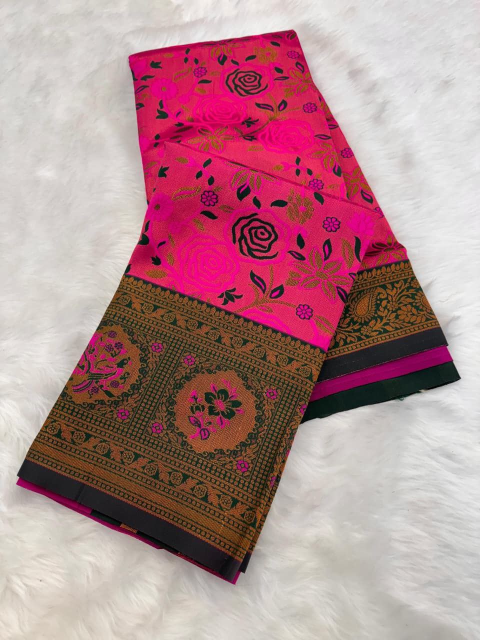 Elegant Floral Woven Saree with Intricate Heritage Border - MAGENTA