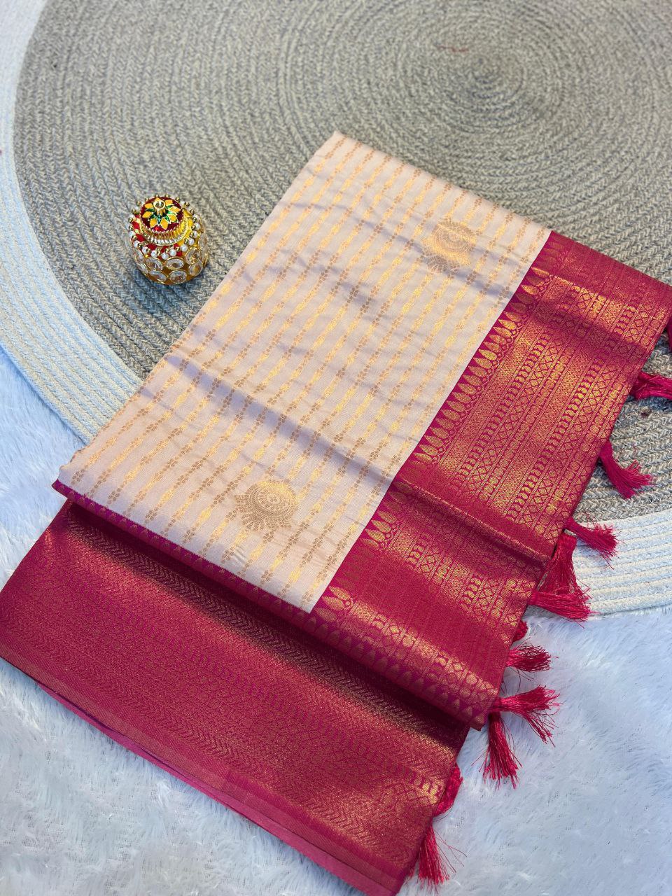 Radiant White & Rani Pink Kanchipuram Pattu Silk Saree with Rich Zari Border