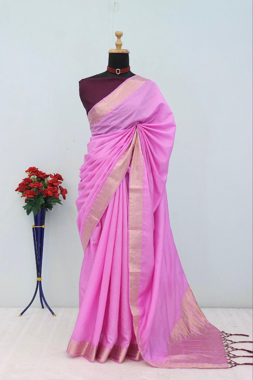 Majestic Emerald Traditional Silk Saree with Intricate Temple Zari Weaving -LIGHT PINK