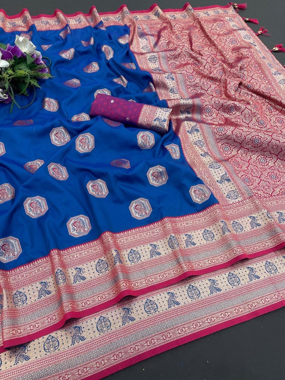 Royal Jacquard Elegance Saree with Designer Pallu - LIGHT BLUE