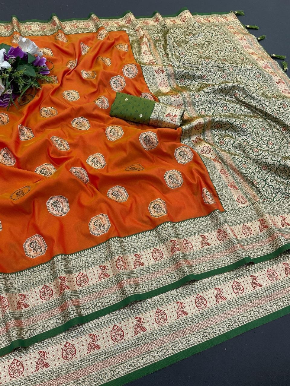 Royal Jacquard Elegance Saree with Designer Pallu - ORANGE