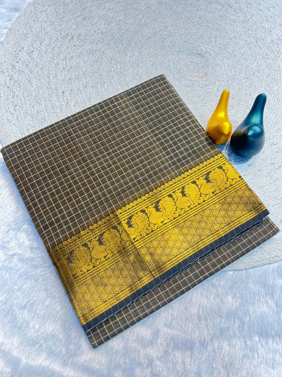 Graceful Checked Weave Saree with Traditional Woven Border - GREY