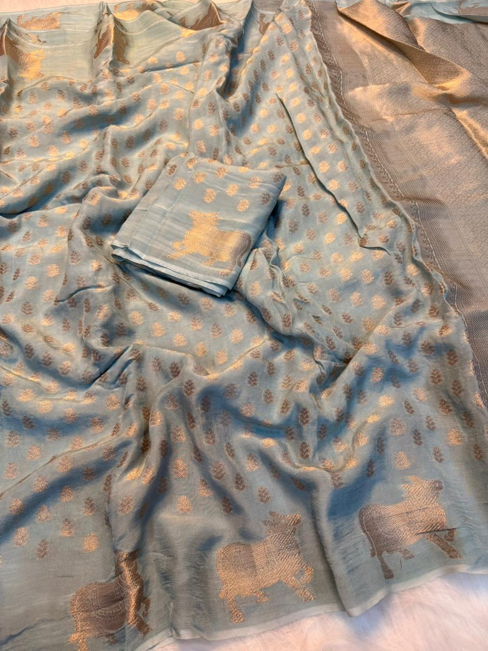 Elegant Viscose Dola Crepe Silk Saree with Chit Pallu & Zari Border - GRAY