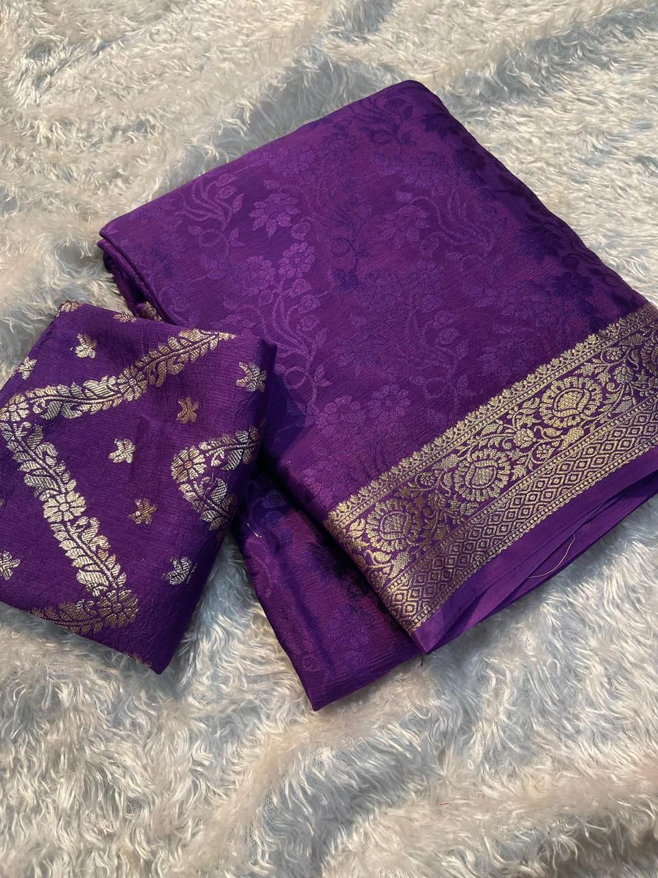 Premium Viscose Chinon Weaving Pattern Saree - PURPLE
