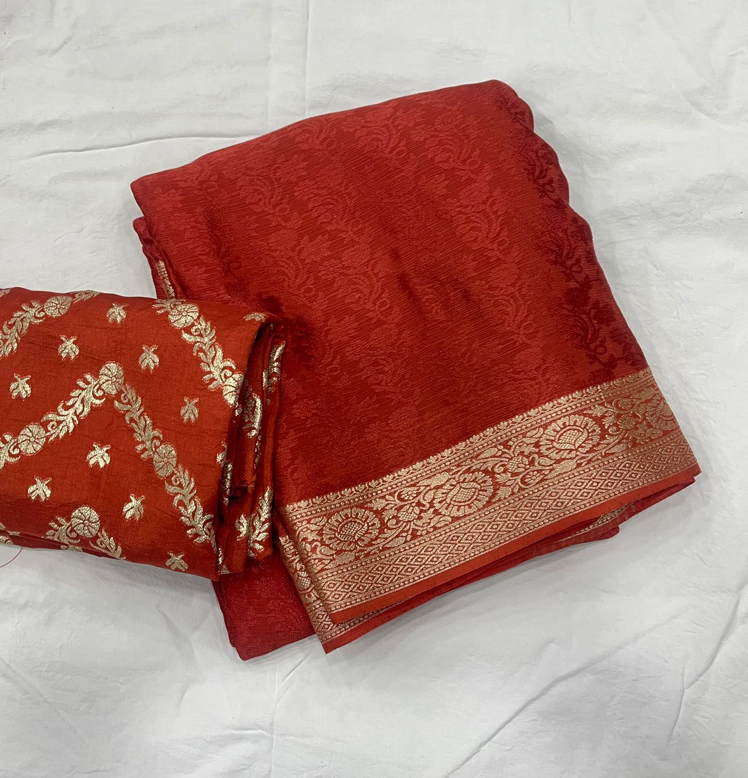 Premium Viscose Chinon Weaving Pattern Saree - ORANGE