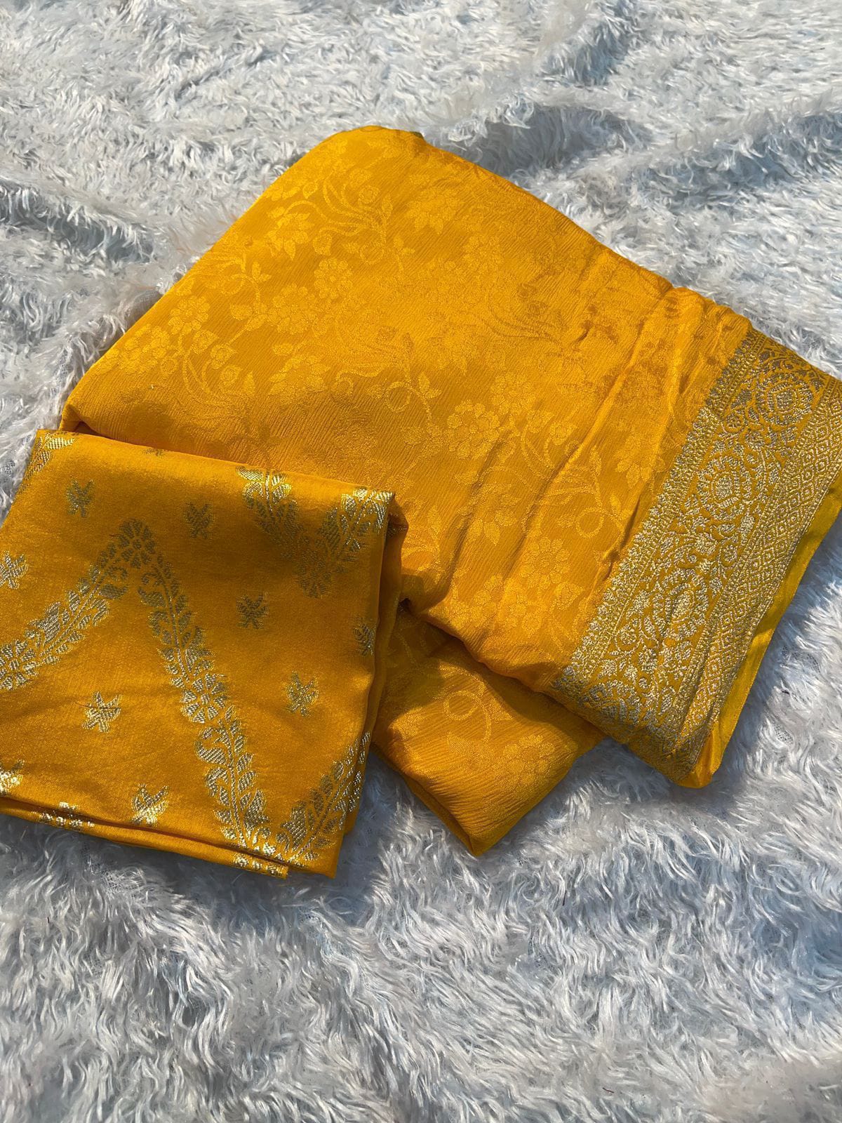Premium Viscose Chinon Weaving Pattern Saree - YELLOW