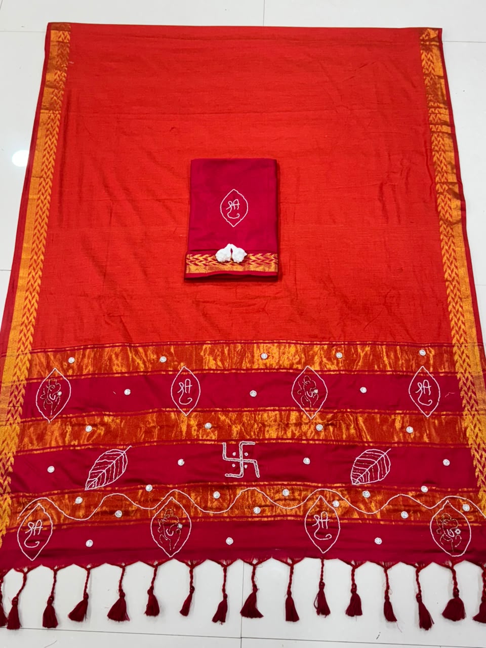 Traditional Handcrafted Saree with Intricate Pallu Detailing, Temple Motifs & Decorative Tassels - ORANGE