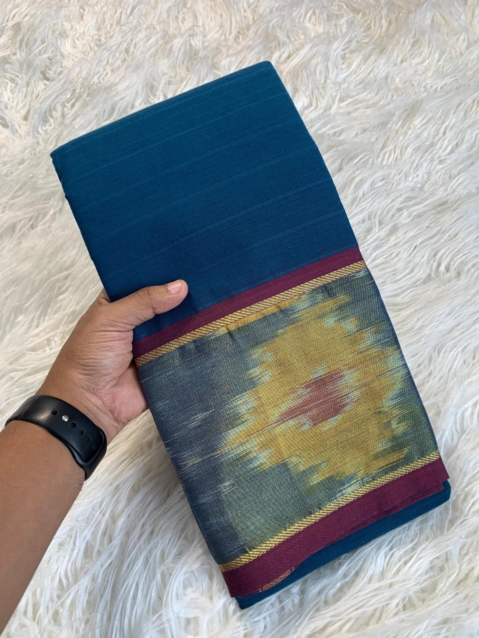 Graceful Handloom Style Cotton Silk Saree - BLUE
